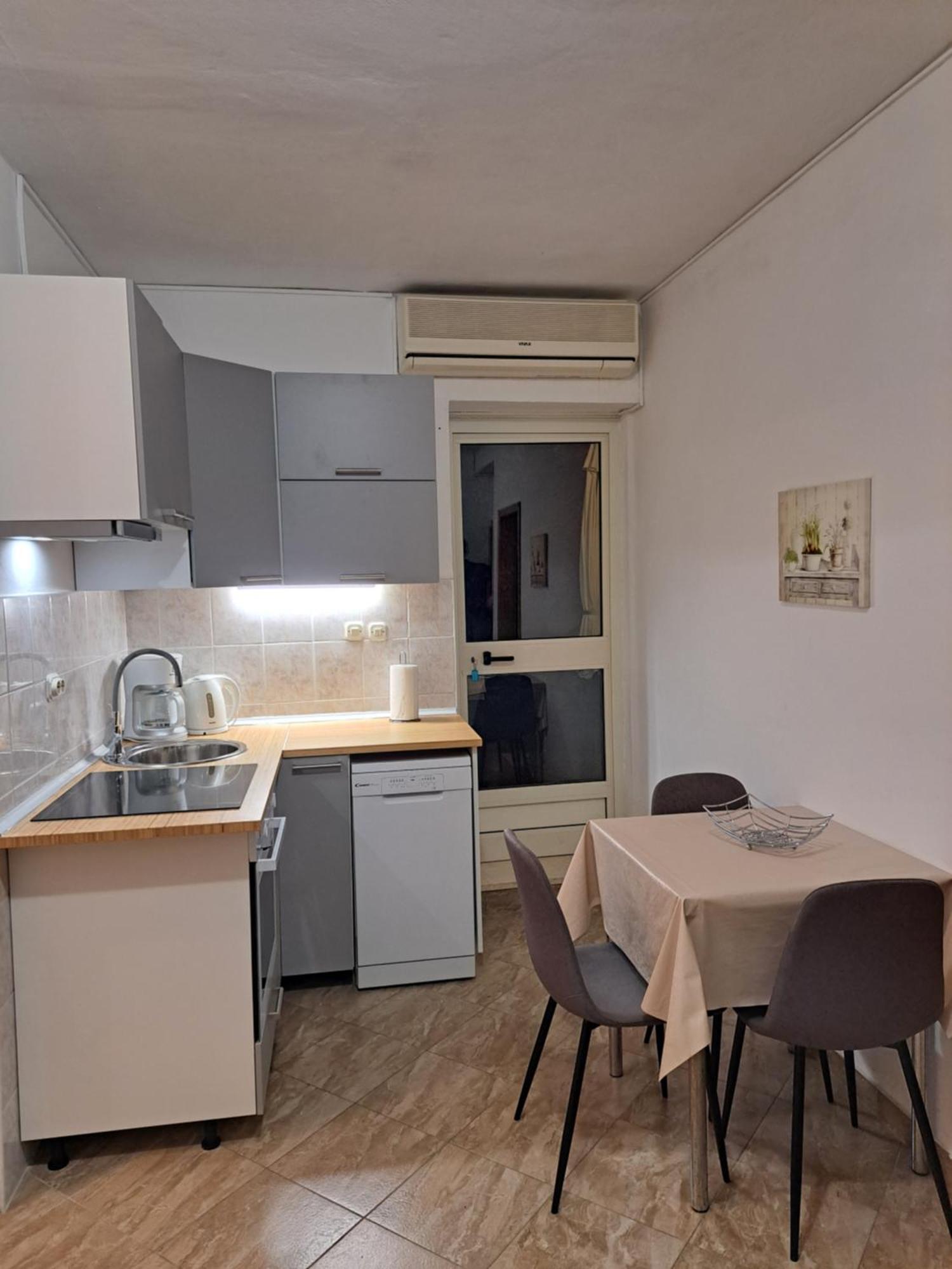 Apartments Becir モルナット エクステリア 写真